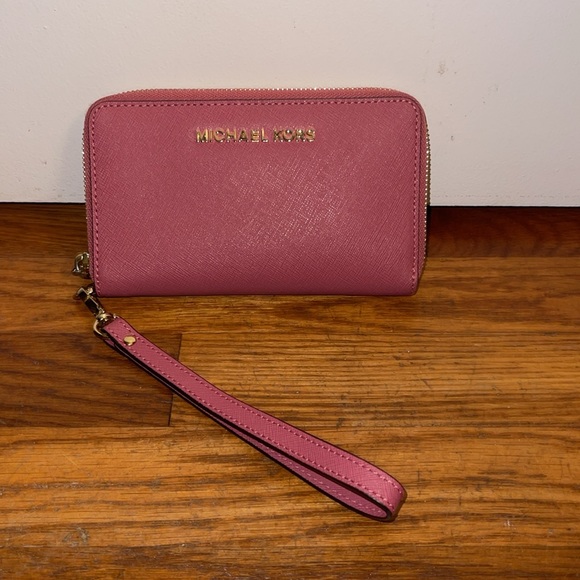 Michael Kors wristlet wallet, like new, pink - Picture 7 of 9